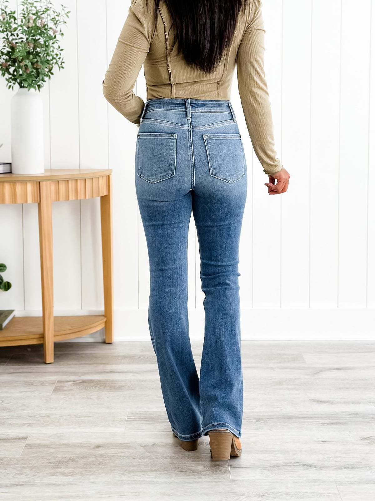 🍂 Seasonal Sale 50% off 🍂 Holy Grail Tummy Control Bootcut Jeans👖