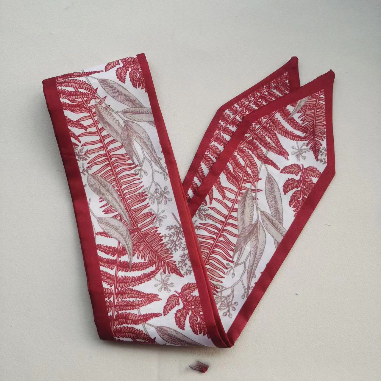 Elegant double-layer printed silk scarf, suitable for draping over handbags