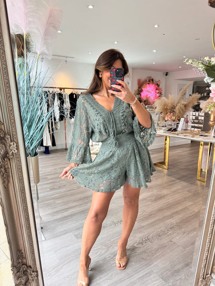 Casual Short V-neck Lace Suit