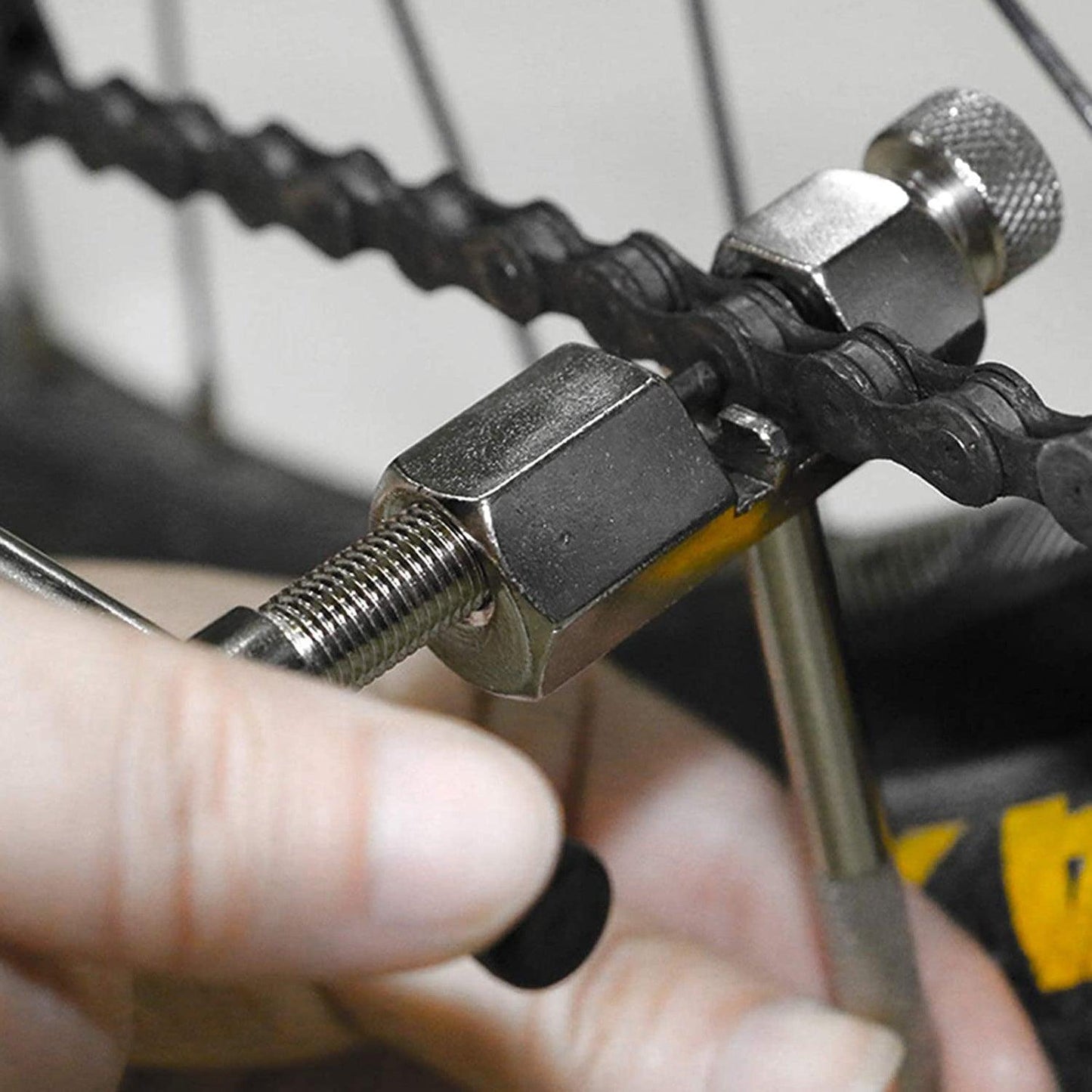 Chain Splitting Tool - Bicycle Chain Splitter - A Small Durable Bicycle Chain Splitter for Road Mountain Cycling Bike Chain Breaker Tool, Speed Chains Link