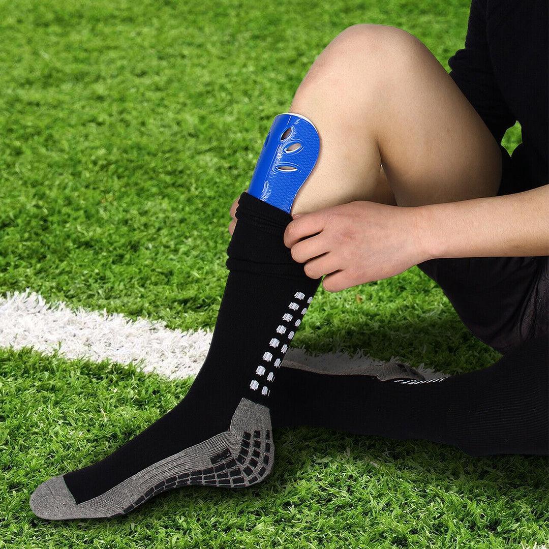 Footballers Shin Pads - Soccer Shin Protector Pad To Secure Leg Shin Guards Sport Guard Strapless Breathable Pads