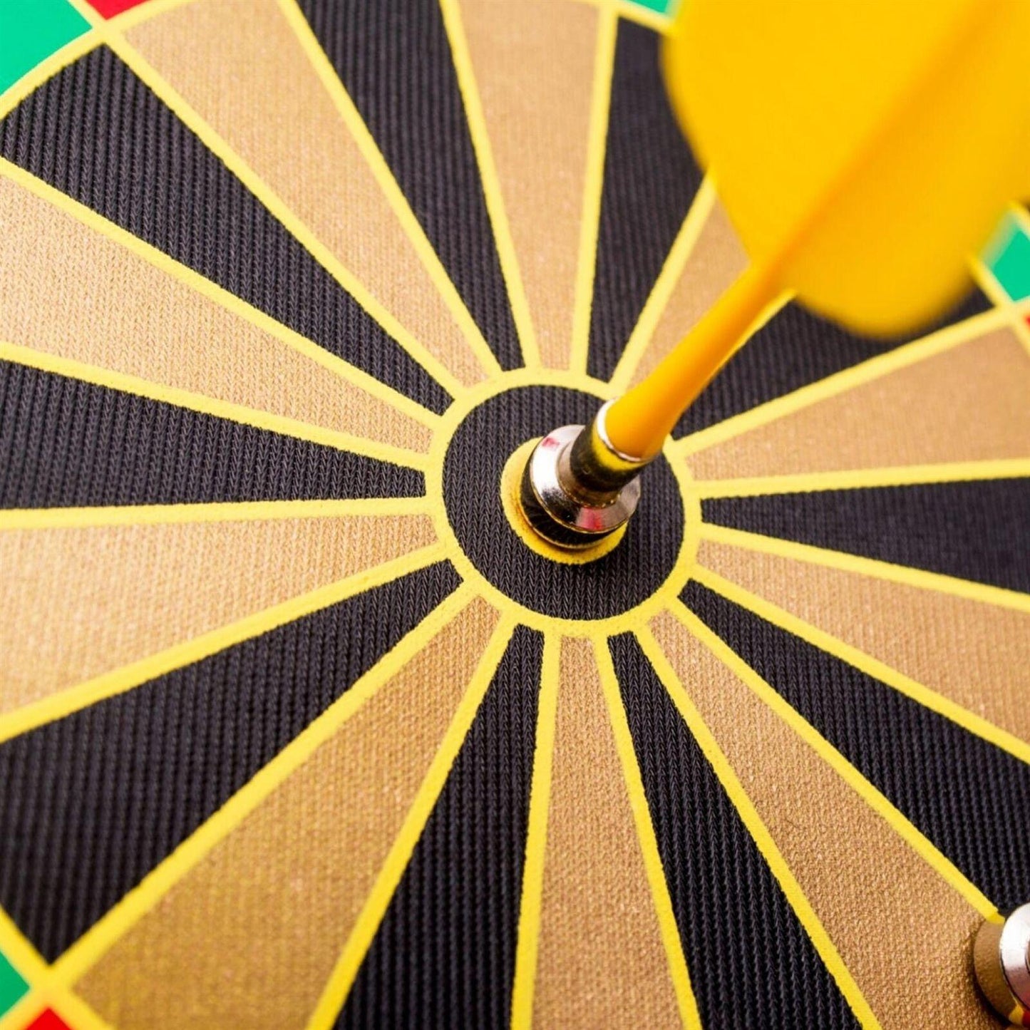 Best Dartboard UK - Magnetic Dartboard With 6 x Safe Magnetic Darts Indoor Outdoor Fun Game