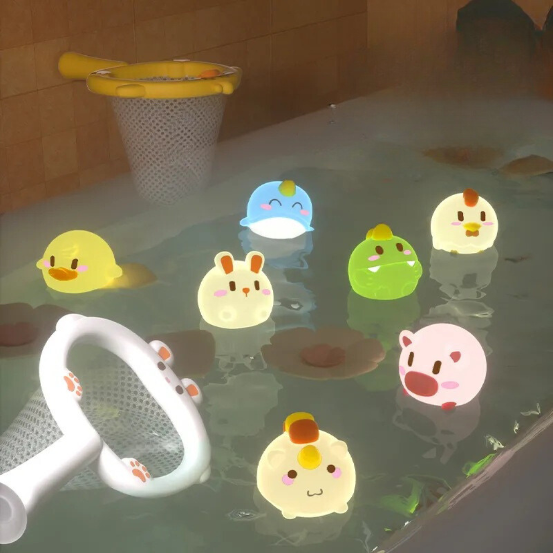 Self-Illuminating Bath Toy with Net