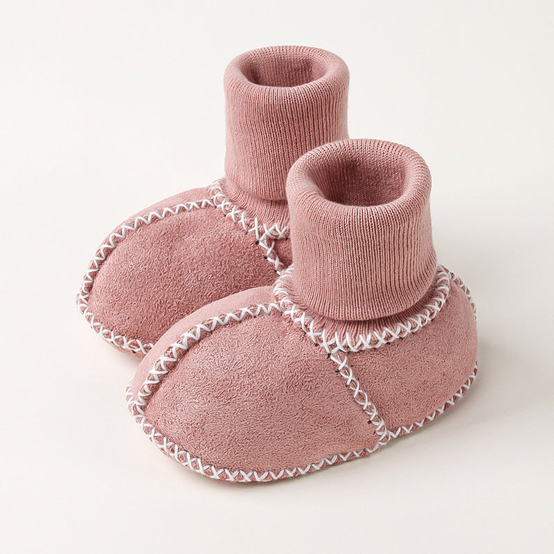 Lined baby winter sock shoes in suede look