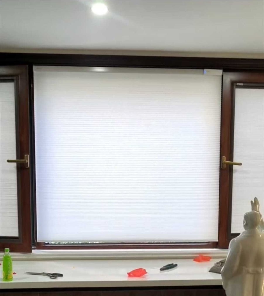 No-Drill Electric Day & Night Blind – Remote Control, Light Filtering, Modern Design