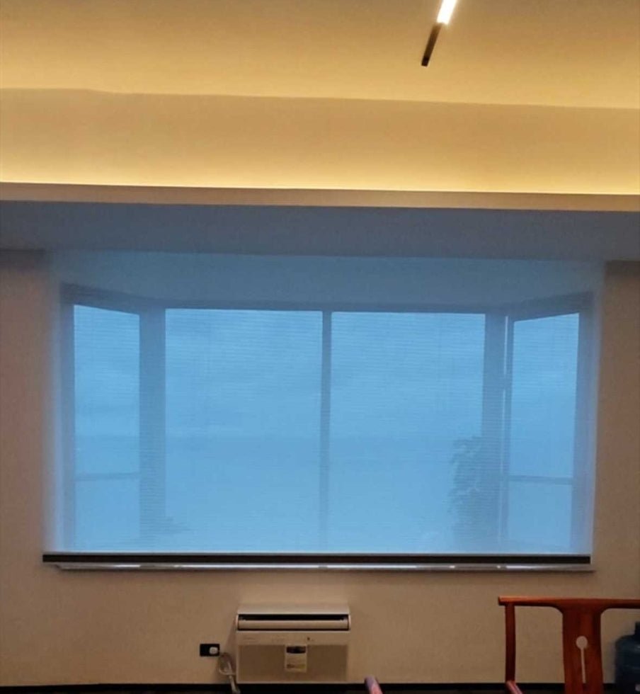No-Drill Electric Day & Night Blind – Remote Control, Light Filtering, Modern Design