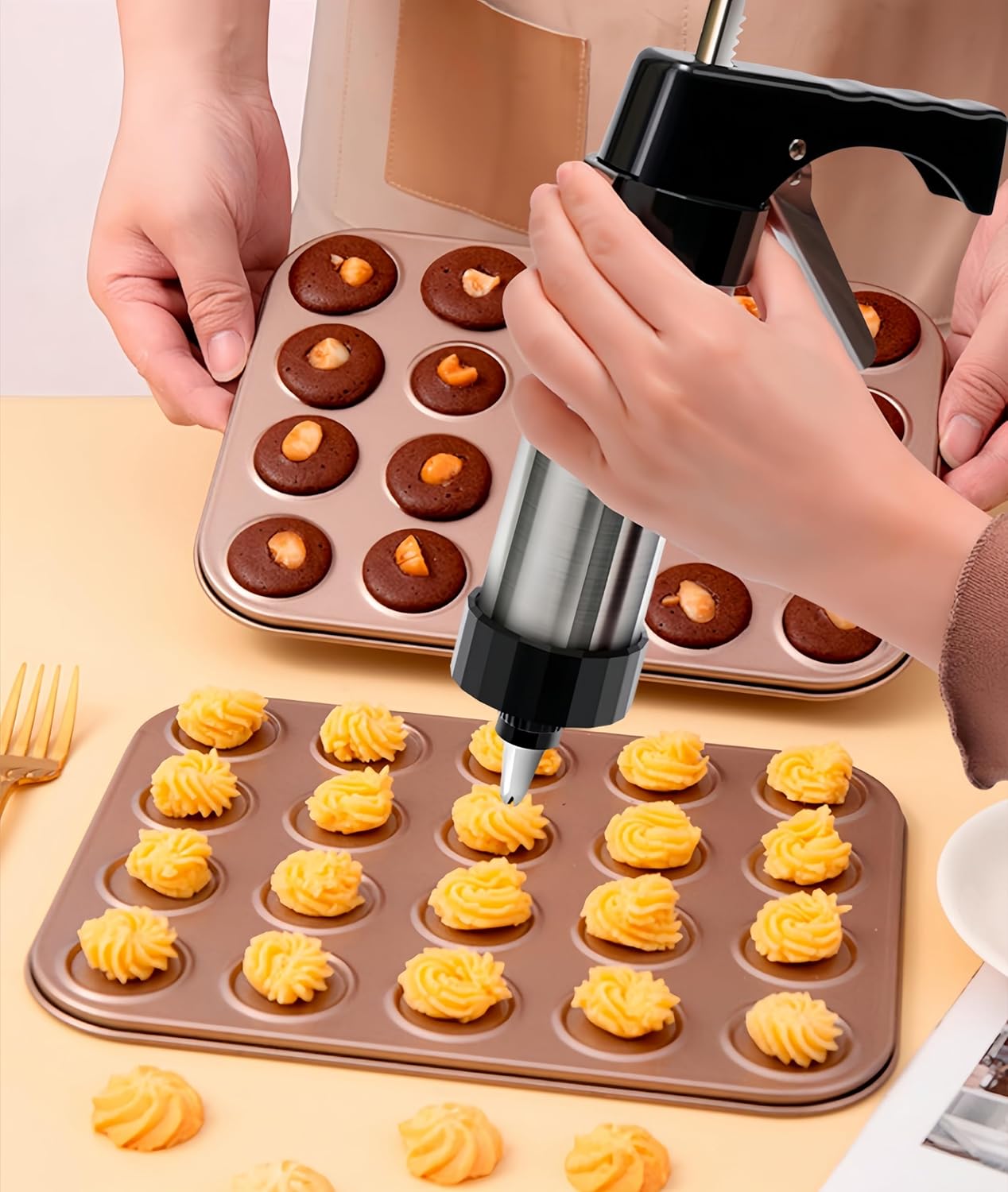 Stainless Steel Cookie Pres(Complimentary 13 Discs & 8 Nozzles)