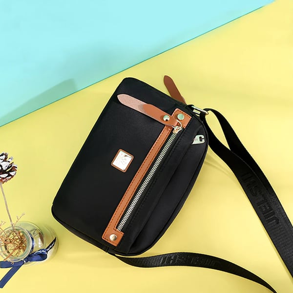 🌸 Nylon shoulder bag